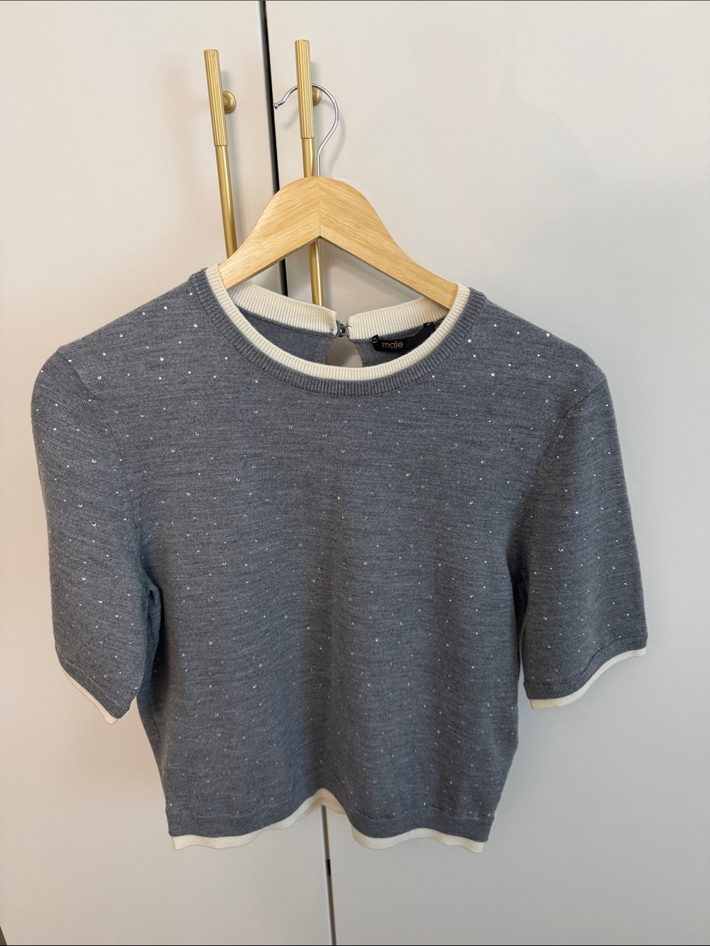 Maje Gray Short-Sleeve Knit Top with Cream Trim